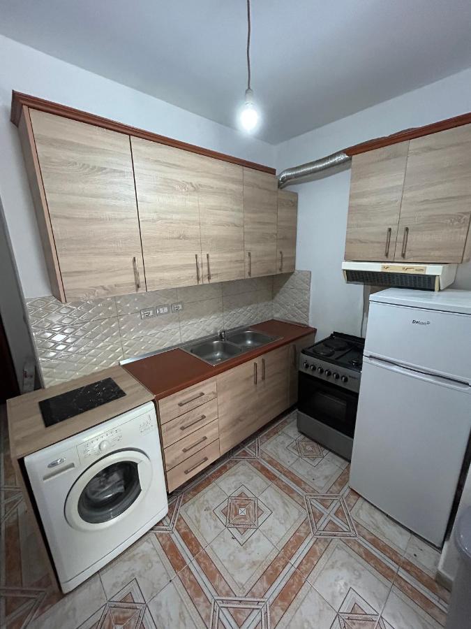 A&X Cozy And Tranquil Apartment - 24H Self Check-In ティラナ エクステリア 写真
