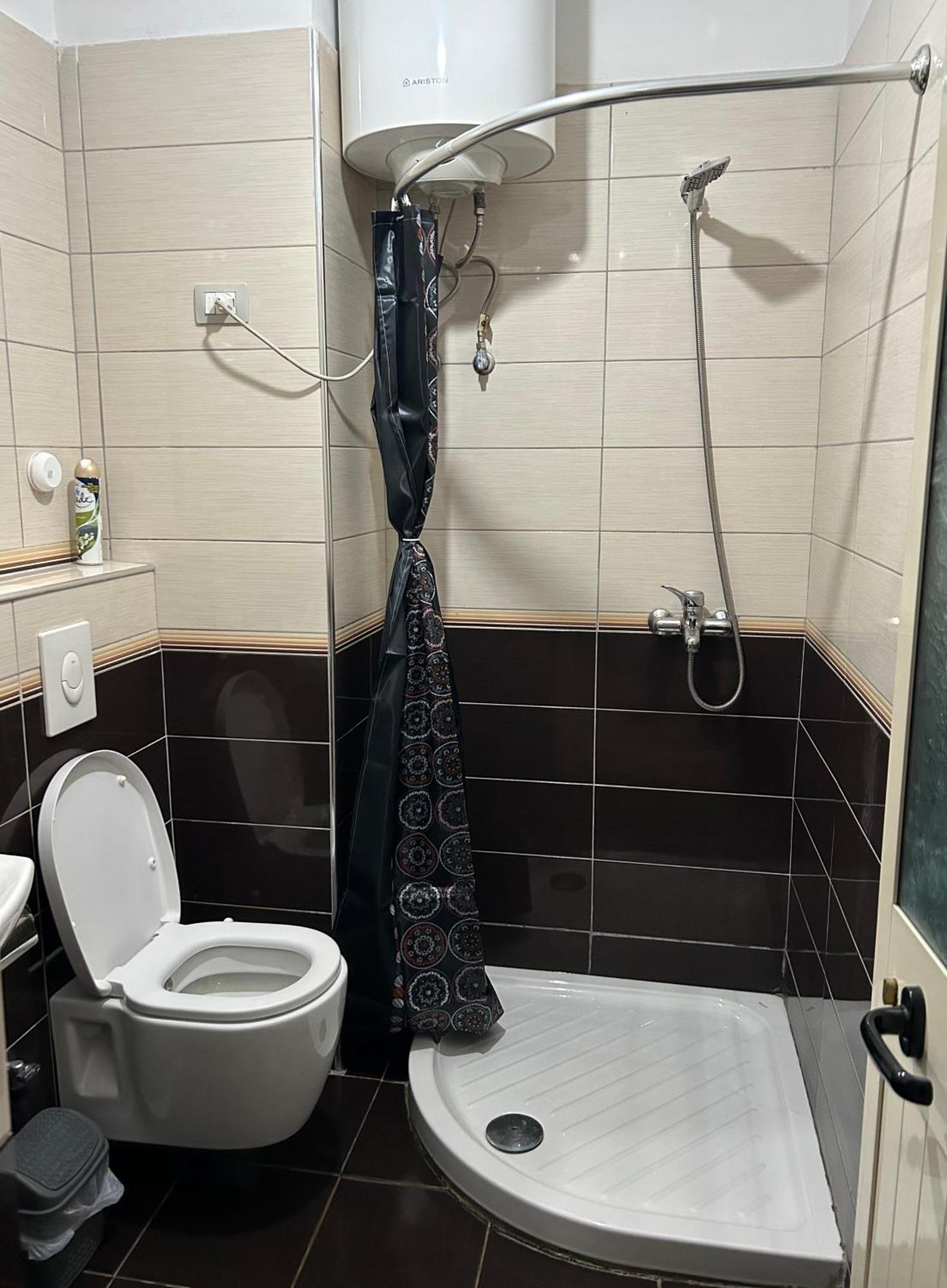 A&X Cozy And Tranquil Apartment - 24H Self Check-In ティラナ エクステリア 写真