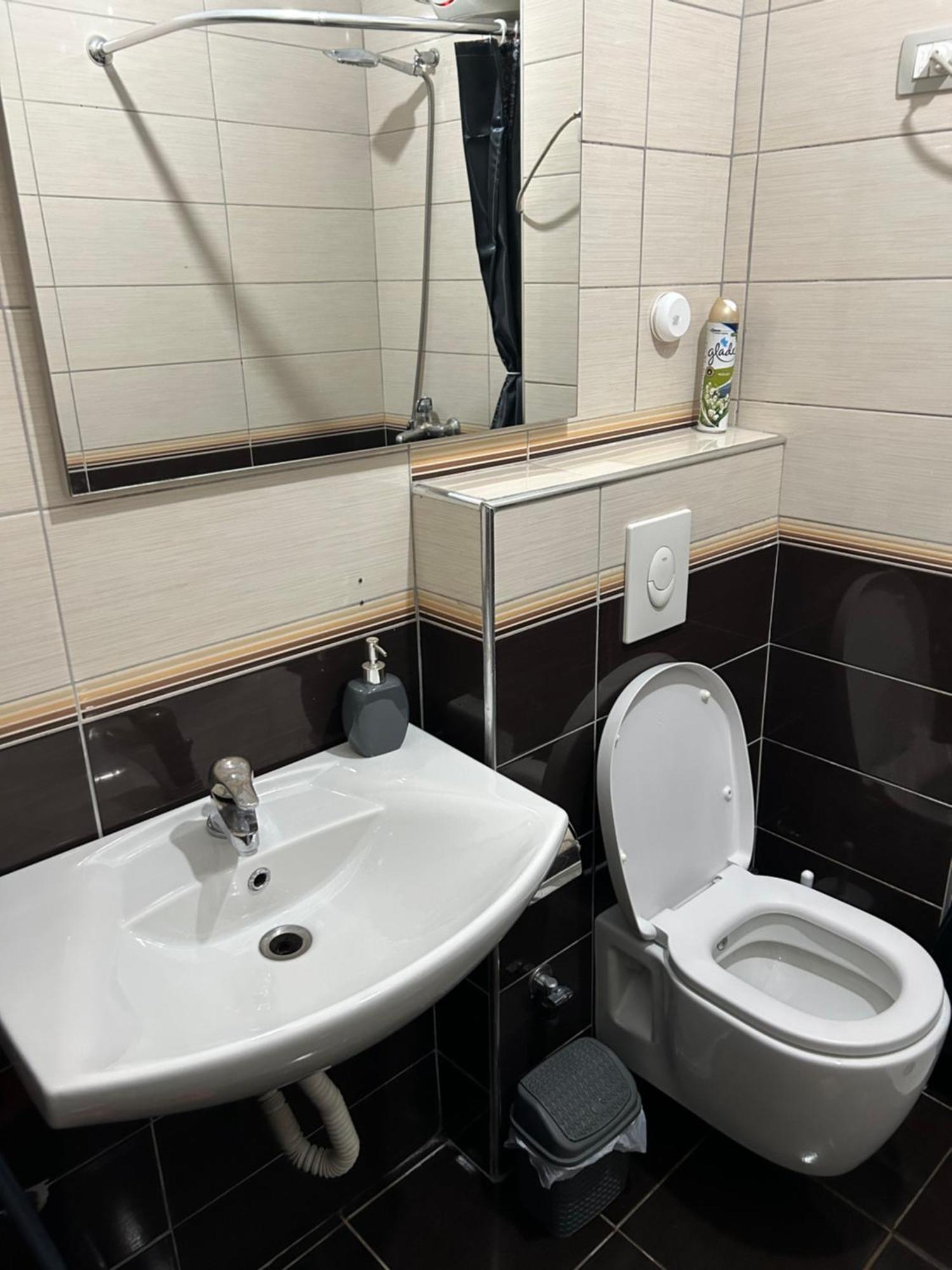 A&X Cozy And Tranquil Apartment - 24H Self Check-In ティラナ エクステリア 写真